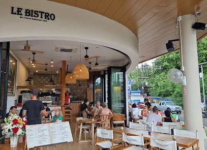 Le Bistro