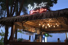 White Beach Bar